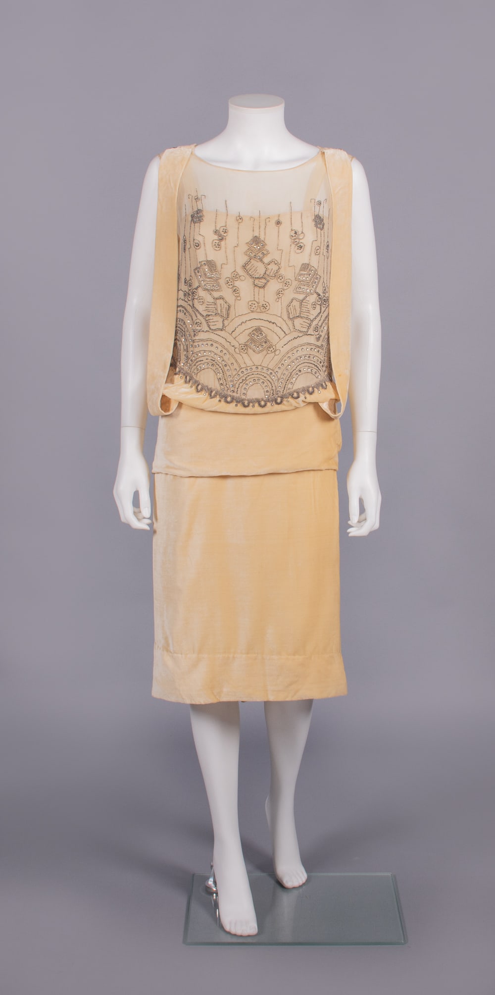 VELVET BEADED EVENING DRESS, MID 1920s (1 of 9)