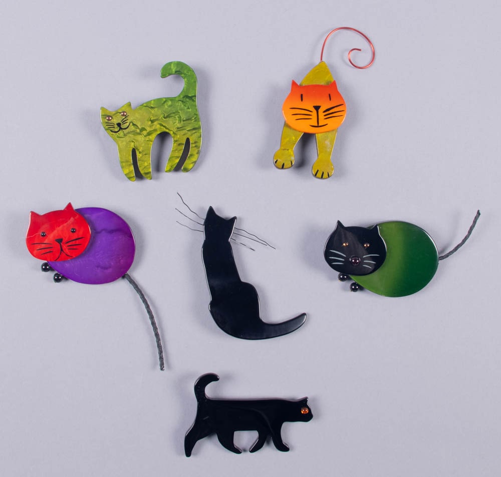 SIX MARIE CHRISTINE PAVONE CAT BROOCHES, PARIS (1 of 7)