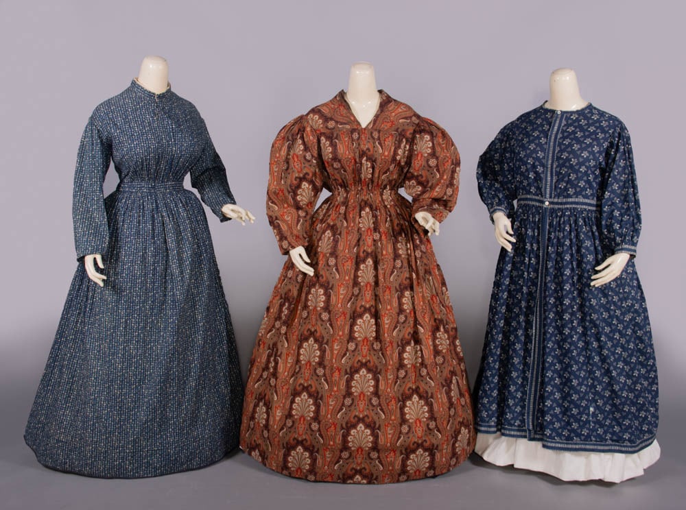 THREE PRINTED HOUSE DRESSES, 1890s (1 of 8)