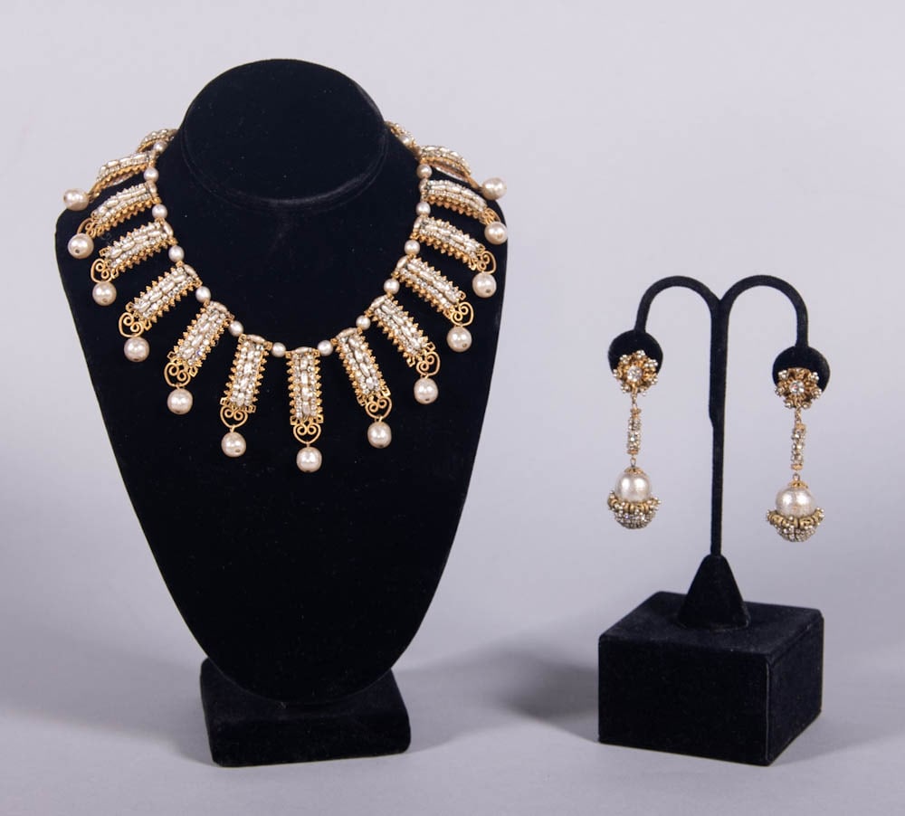 MIRIAM HASKELL PEARL & RHINESTONE EARCLIPS & CHOKER, USA, MID 20TH C (1 of 6)