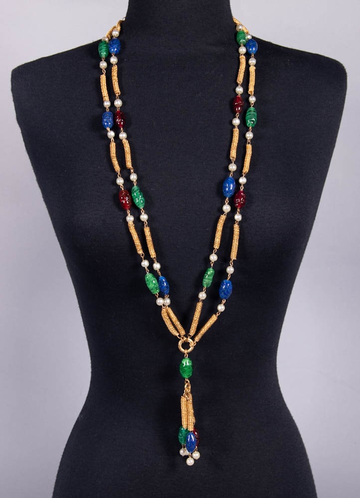 CHANEL ATTRIBUTED NECKLACE, 1960s (1 of 4)