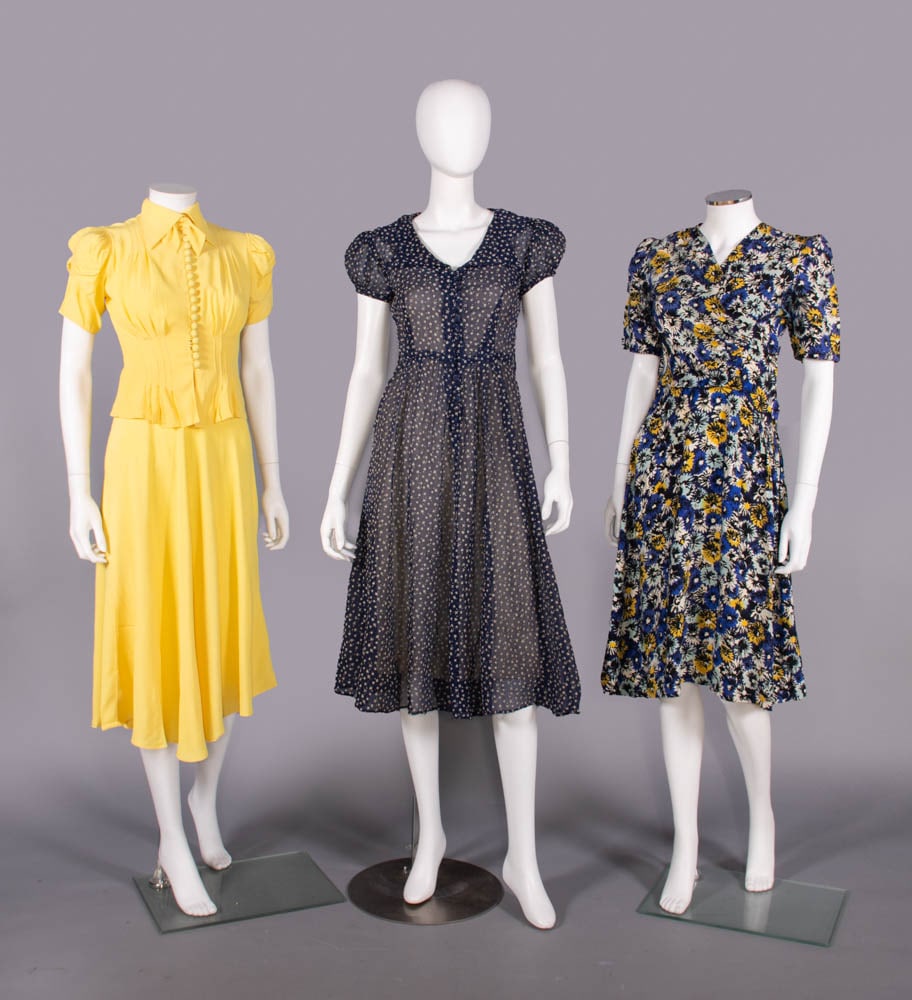 THREE SILK OR COTTON DAY DRESSES, 1940s (1 of 10)