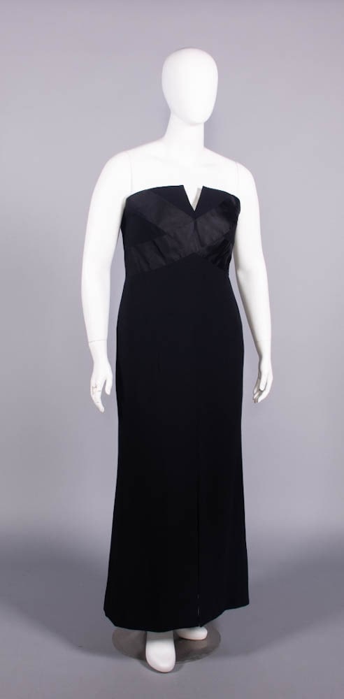 COUTURE CHANEL WOOL CREPE EVENING SHEATH, PARIS, 1970s (1 of 10)