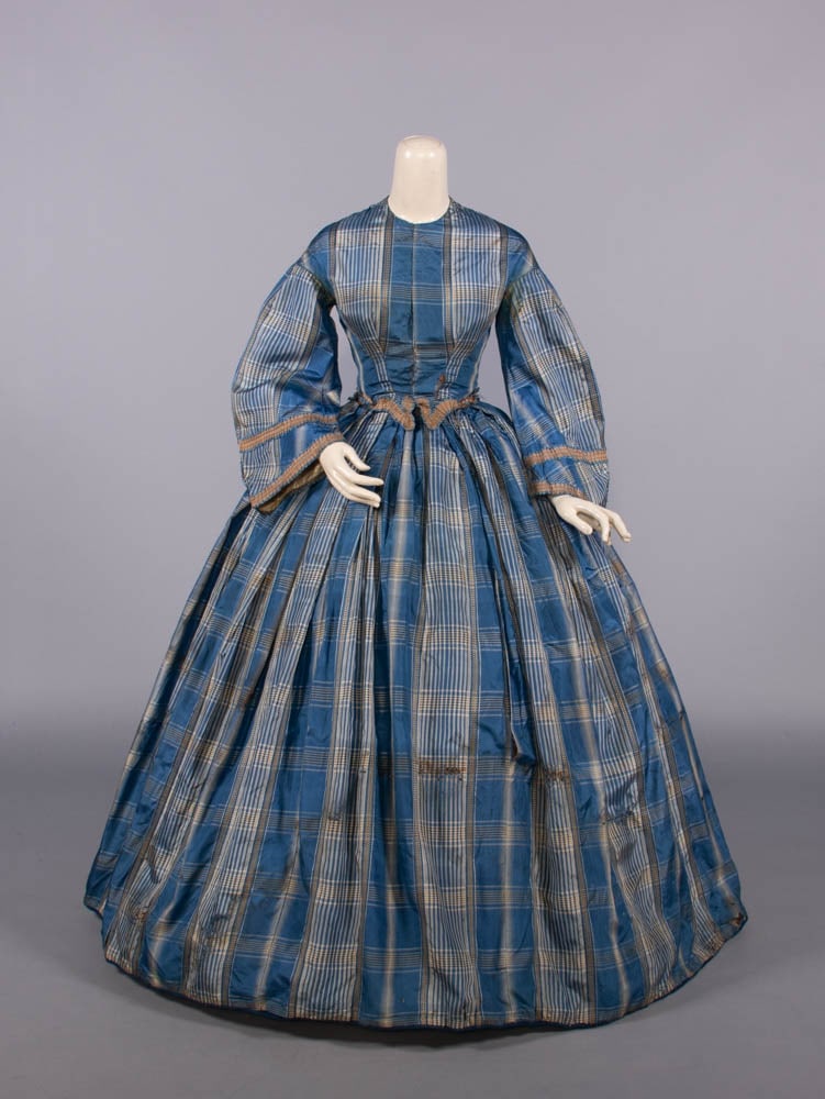 SILK TAFFETA DAY DRESS, c. 1857 (1 of 10)