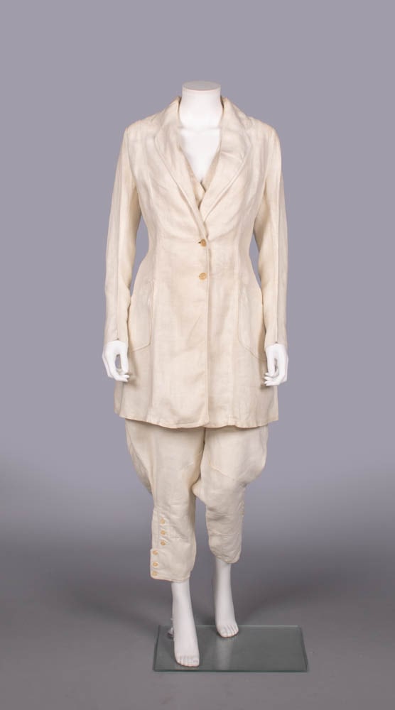 THREE PIECE LINEN SUMMER RIDING HABIT, 1930s (1 of 10)