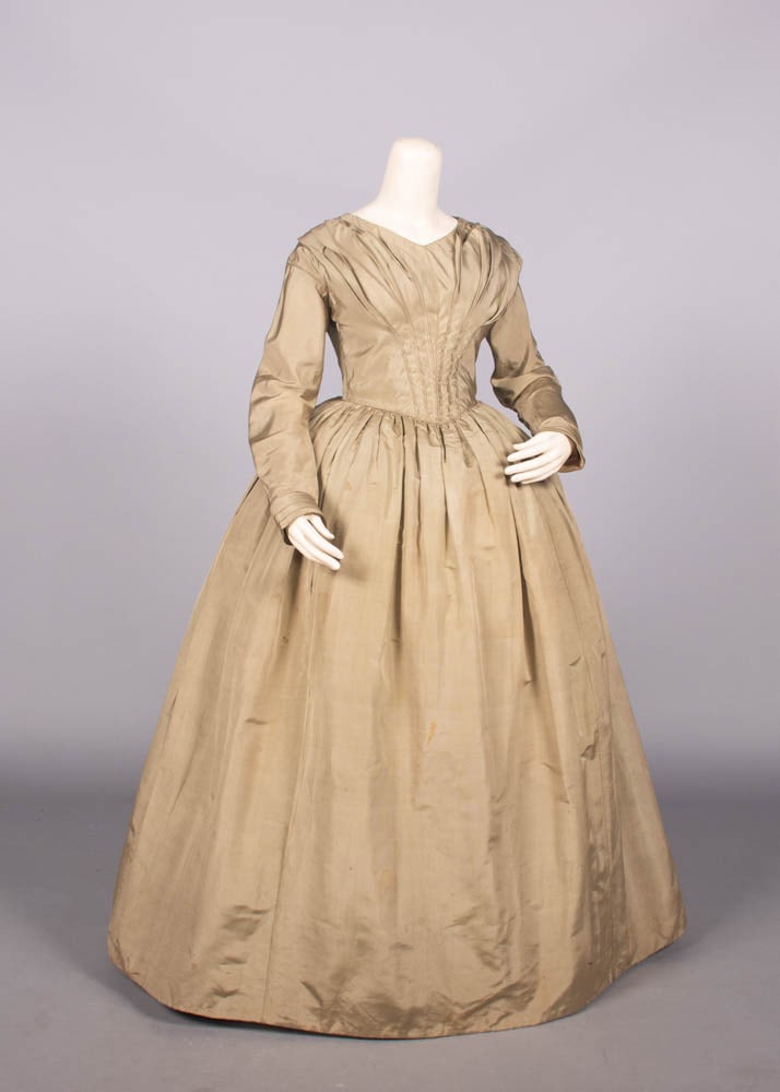 RIBBED SILK DAY DRESS, c. 1840 (1 of 9)
