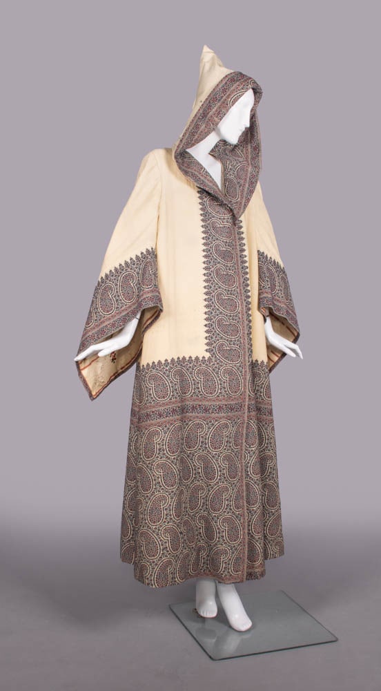 WOOL PAISLEY & SPITALFIELDS SILK COAT, 1910s (1 of 10)