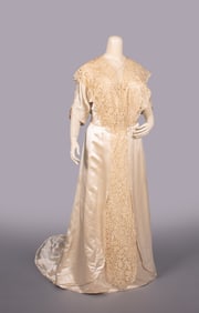 LABELED SILK & LACE WEDDING GOWN, BALTIMORE, 1912