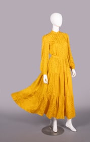 OSCAR DE LA RENTA PATTERNED SILK ENSEMBLE, USA, LATE 1970s-EARLY 1980s