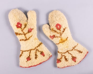 EARLY WOOL SHAG MITTENS, 1820s