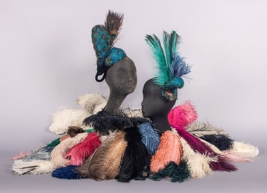 GENEROUS LOT OF PEACOCK & OSTRICH FEATHERS, 1900-1930