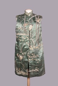 EMBROIDERED LADIES VEST CONSTRUCTED FROM CHINESE PANEL, 1920s