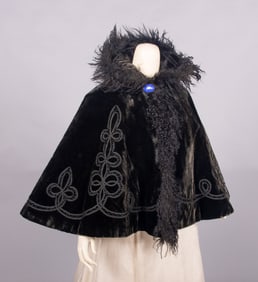 WOOL PLUSH WIENER WERKSTÄTTE CAPE, VIENNA, c. 1903