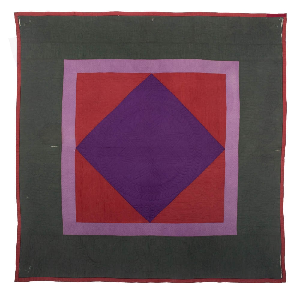AMISH CENTER DIAMOND QUILT, PENNSYLVANIA, c. 1920 (1 of 9)
