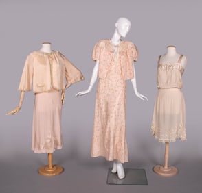 FOUR SILK LINGERIE SEPARATES & TWO PIECE BOUDOIR SET, 1920-1930s