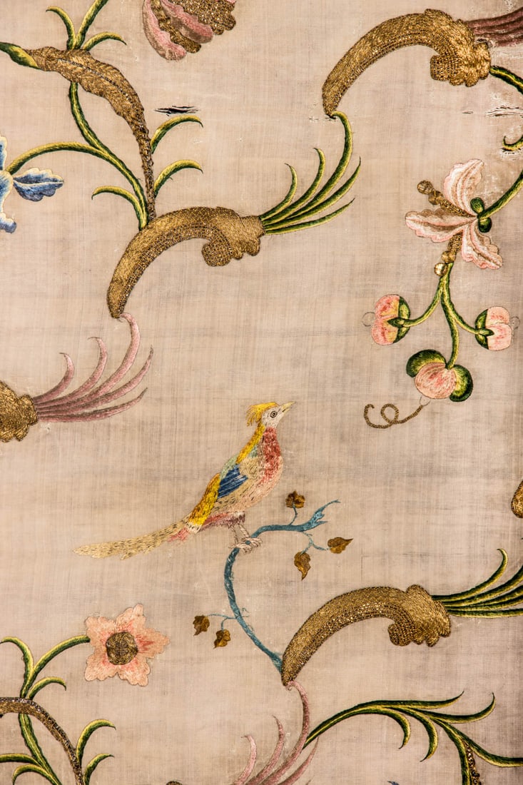 EXCEPTIONAL SILK & GILT EMBROIDERED PORTIERE, c. 1700 (1 of 10)