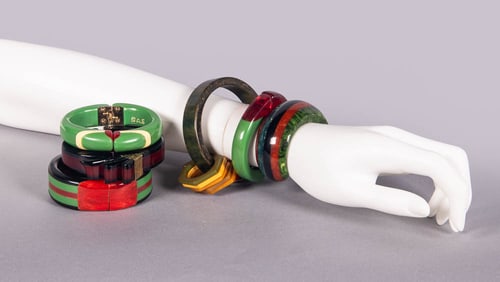 SAS & UNSIGNED BAKELITE BRACELETS, MID 20TH C