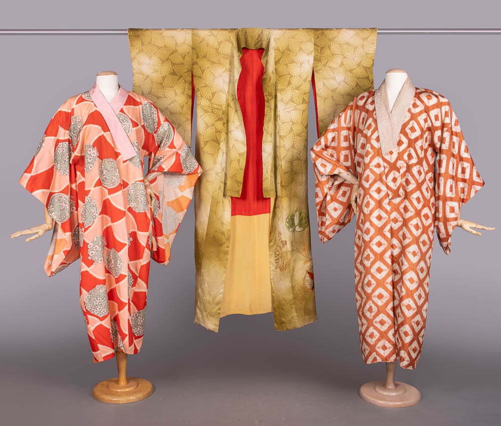 THREE PRINTED & EMBROIDERED SILK KIMONOS, JAPAN, MID-LATE 20TH C (1 of 8)