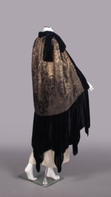 GOLD LAME & SILK VELVET EVENING CAPE, BOSTON, 1920s