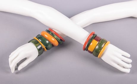 COLLECTION OF BAKELITE OR COMPOSITE BANGLES, 1930-MID 20TH C