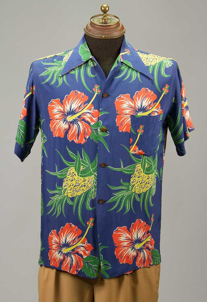 MAN'S HAWAIIAN PRINT SHIRT, 1940-1950s (1 of 5)