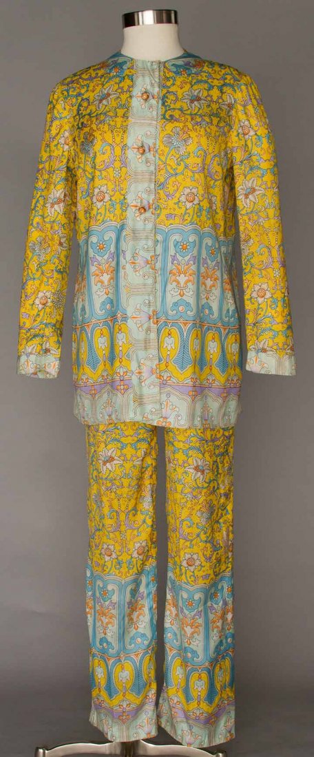 PRINTED SILK PANT SUIT, CANNES, FRANCE, 1970s (1 of 5)