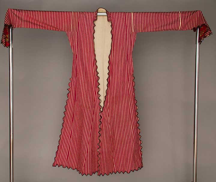 RED & WHITE STRIPED ROBE, TURKEY (1 of 5)