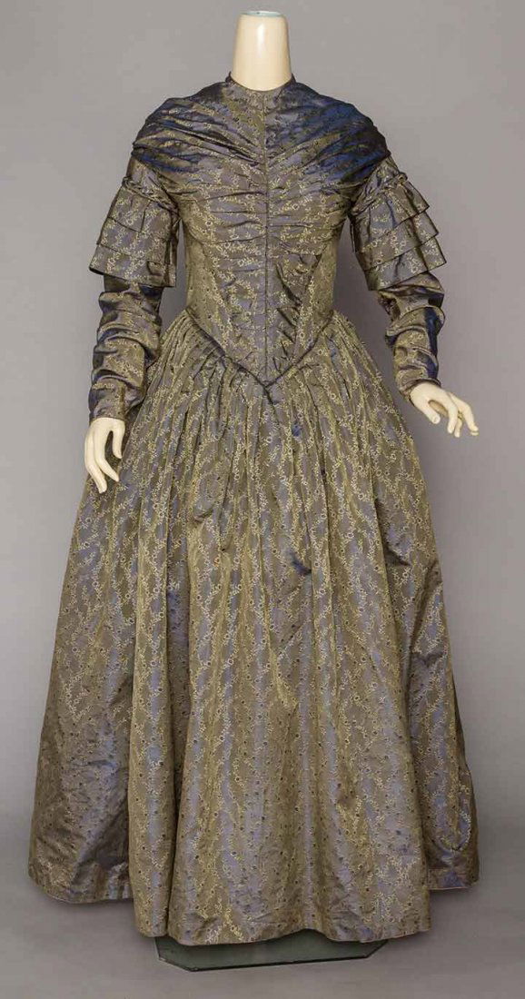 BLUE & GREEN SILK AFTERNOON DRESS, c. 1845 (1 of 8)
