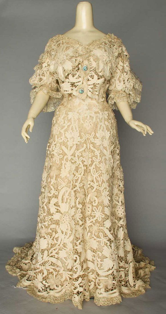 TRAINED BATTENBURG LACE GOWN, c. 1905 (1 of 8)
