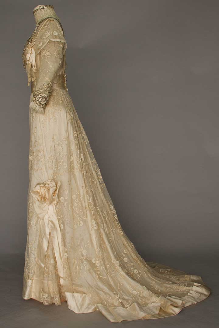 PRINCESS LACE WEDDING GOWN, c. 1908 (1 of 9)