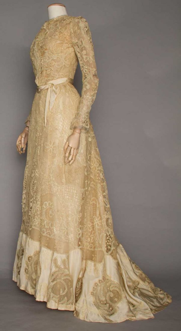 BATTENBURG LACE TEA GOWN, c. 1905 (1 of 7)