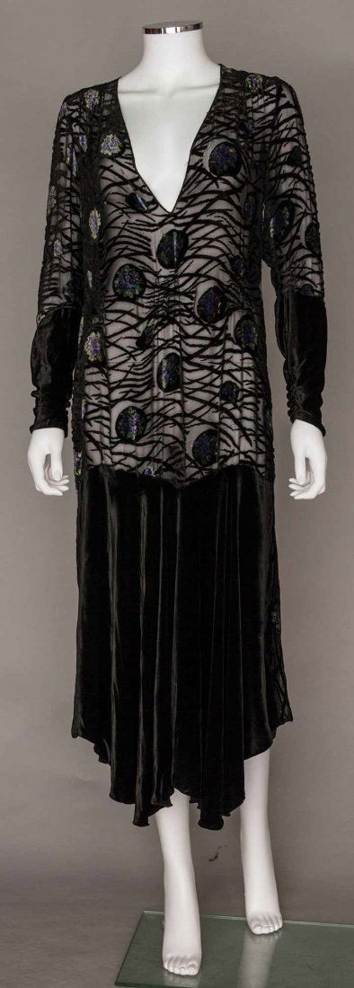 PRINTED CUT VELVET EVENING GOWN, c. 1930 (1 of 4)