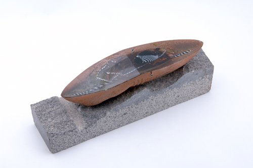 BERTIL VALLIEN / KOSTA BODA Cast glass boat sculpt: BERTIL VALLIEN / KOSTA BODA Cast glass boat sculpture, "Stranded", on stone base. (Provenance: Habatat Gallery, Bay Harbor Islands, Fl.). Etched B. Vallien Kosta Boda 8, #305860272, base also titled a