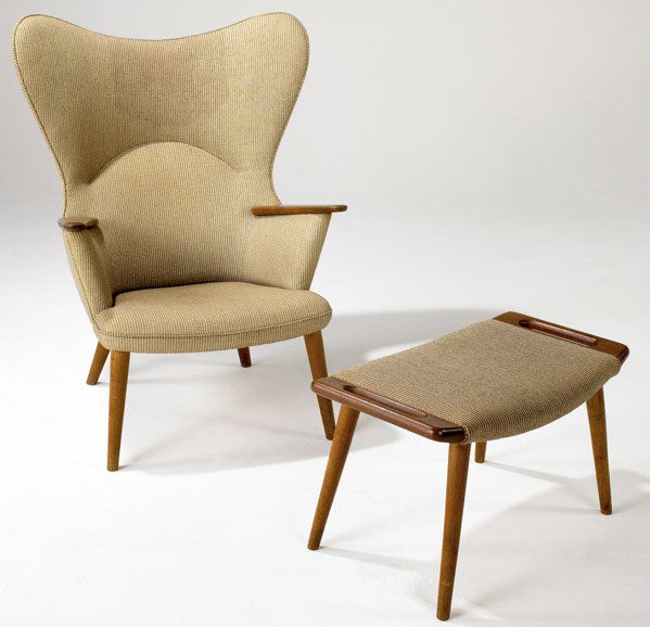 1026 Hans Wegner Johannes Hansen Mama Bear Chair Oct 26 2008