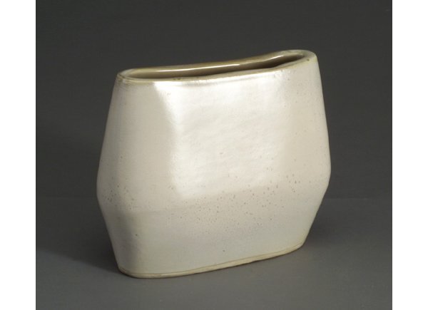 RUSSEL WRIGHT for BAUER pillow vase cove: RUSSEL WRIGHT for BAUER pillow vase covered in white semi-matte glaze. Two tight lines from rim. Stamped Russel Wright/Bauer. 8 1/4" x 10"
