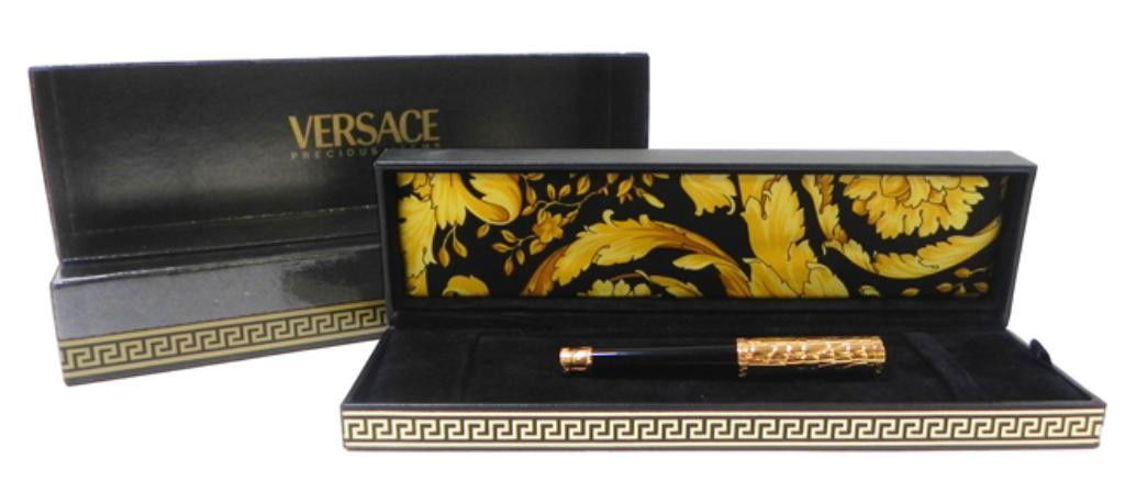 New Giani Versace fountain pen: New Giani Versace fountain pen in original box having Medusa black and gold lacquer, retail $649.00
