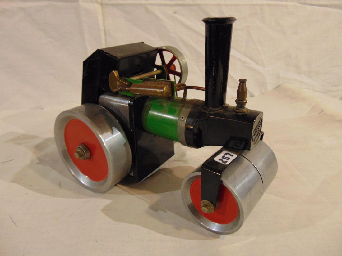 Mamod Steam Roller Toy: Birmingham Mamod toy England steam roller in great condition, 9" long