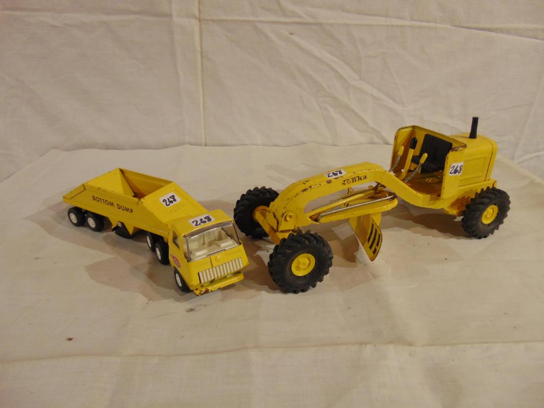 Tonka grader and dump: Tonka small grader and bottom dump truck (played with)