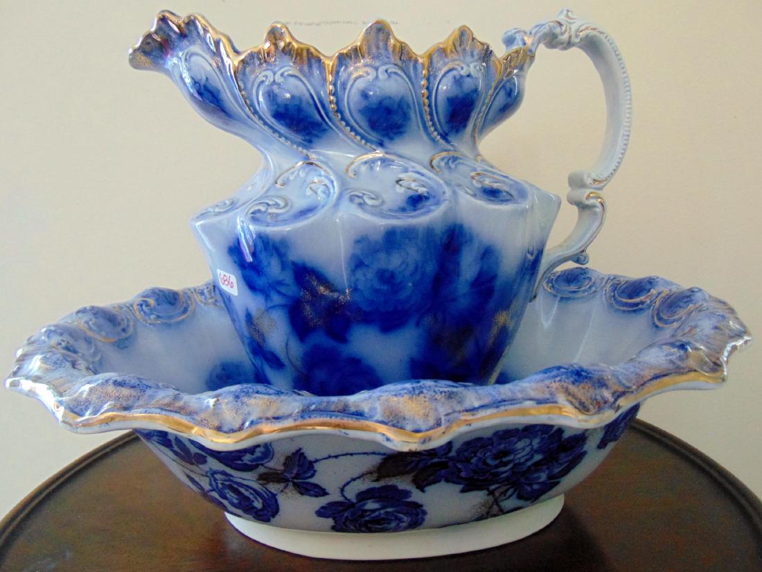 Flow Blue Norwood Pitcher & Bowl: Flow Blue Norwood pitcher & bowl, rose pattern, excellent condition (Bowl-6"h x 19" x 15"; pitcher-11.5"h).