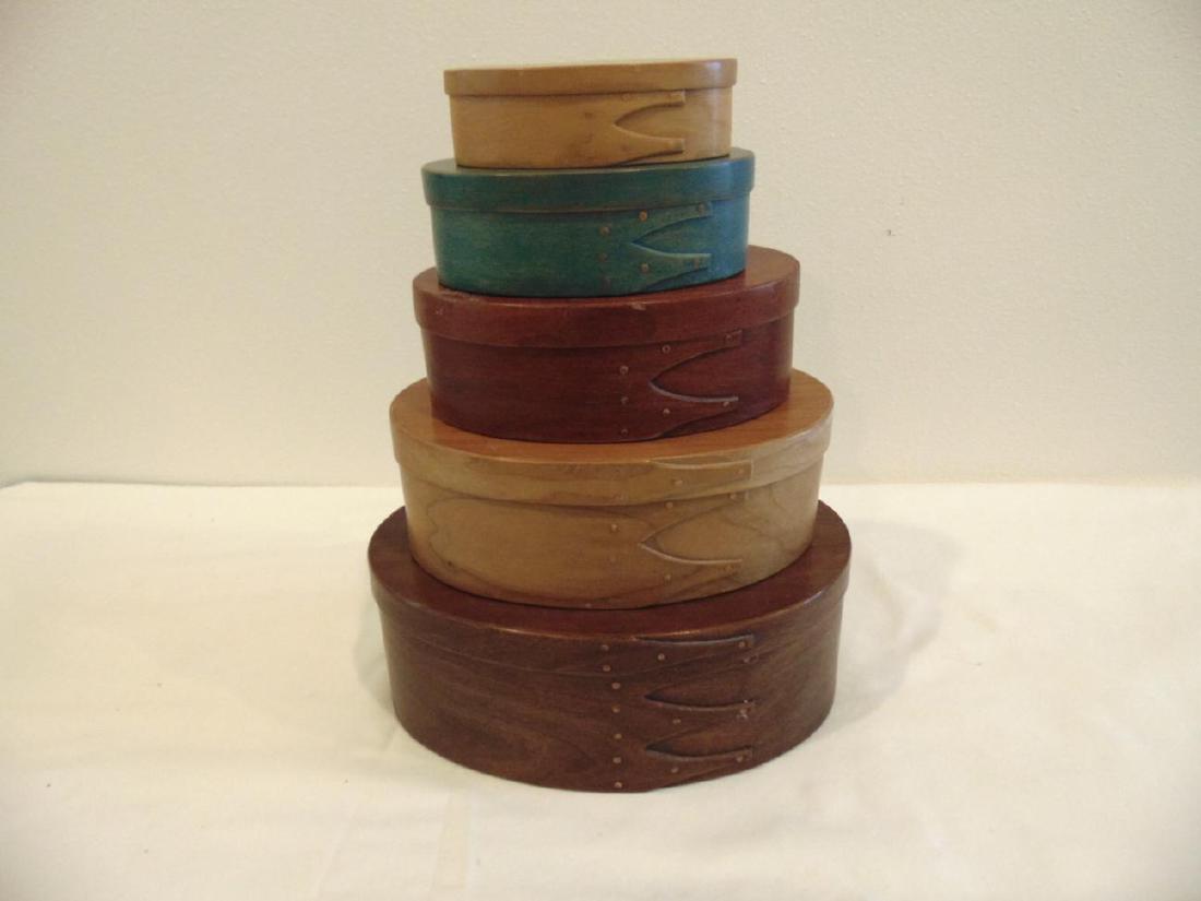 Cabin Crafters New England Banded Pantry Box: Group of 5 hand crafted graduated New England stack of banded and covered pantry boxes by Cabin Crafters in good condition.