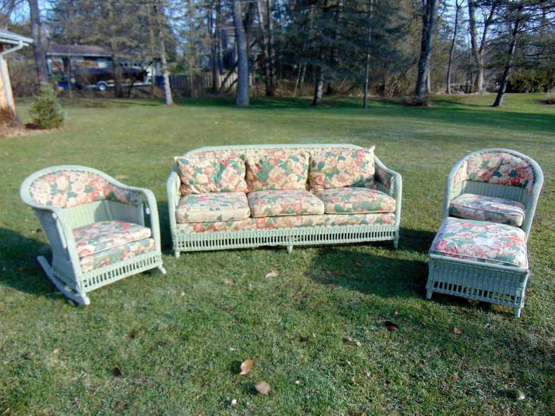 Antique Wicker Sunroom Set (1 of 14)