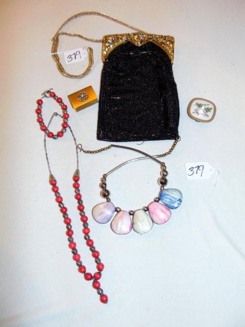 Lot of Whiting and Davis Mesh Bag, necklace and bracelt (1 of 4)
