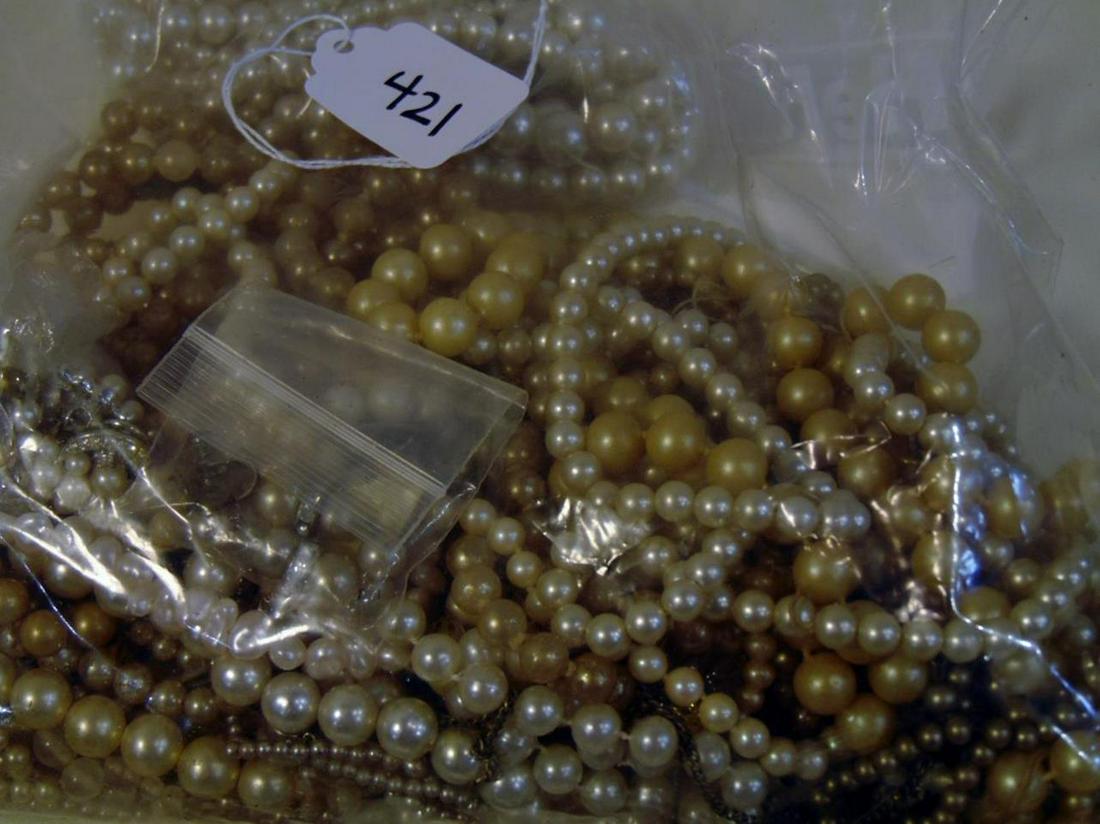 Fetish and Pearl (1 of 4)