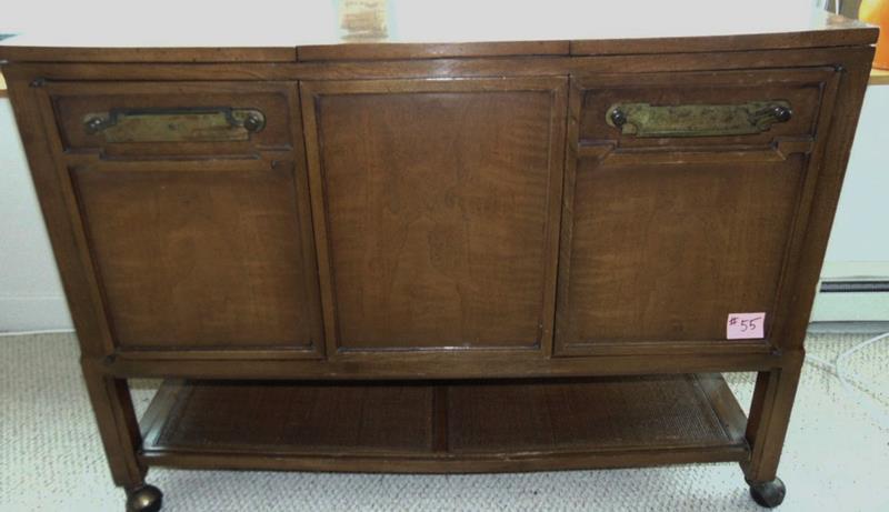 1960's Expanding Bar Cart: Expanding 1960's Bar Cart in Blonde Mahogany on Wheels. 29.5"Tx40"Wx17"D