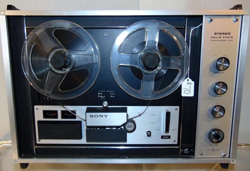 Sony Tape Recorder Stereo: Sony Tape Recorder 260 Solid State Reel to Reel Stereo Sony. This Mid Century Reel to Reel is in Good Condition with repair to latch. It measures 7.5"Tx21"Wx15"D