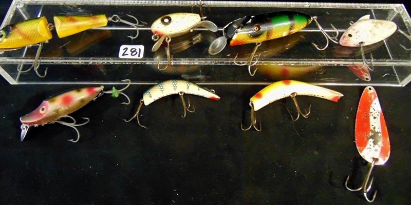 Fishing Lures: Collection of 8 Hand Painted '40's/'60's Wood and Metal Fishing Lures to include a Kautzky Lazy Ike-2, Kautzky Lazy Ike-3, Hedoon River Runt Spook Sinker and more…