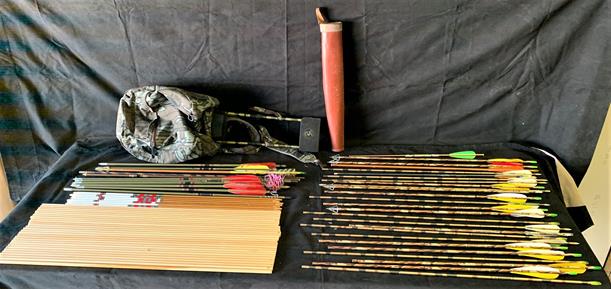 Large lot of arrows and quivers to include many Easton: Large lot of arrows and quivers to include many Easton composite, wood, and dowels, Rebark quiver and more.