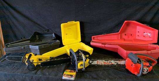 Lot of 3 chainsaws - 2 gas and one corded electric.: Lot of 3 chainsaws - 2 gas and one corded electric. Homelite 2 and Electric saw both run, Eager Beaver turns over but does not start