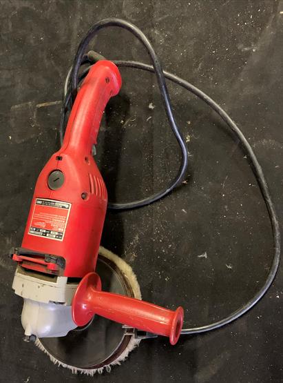 Milwaukee 7" heavy duty polisher: Milwaukee 7" heavy duty polisher