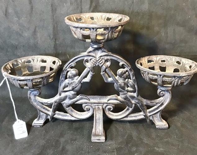 Cast Iron Oil Lamp Stand (1 of 6)